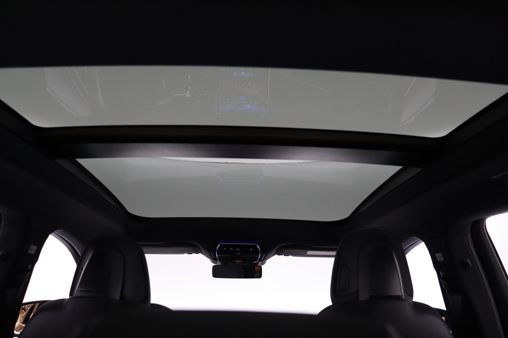 MERCEDES-BENZ EQE SUV 2023