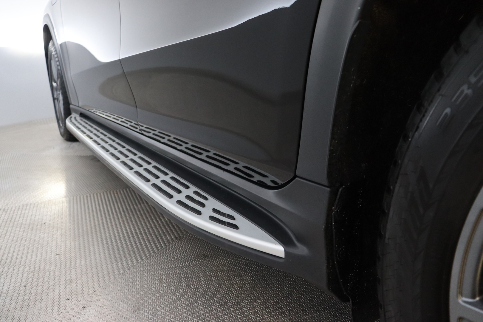 MERCEDES-BENZ EQE SUV 2023