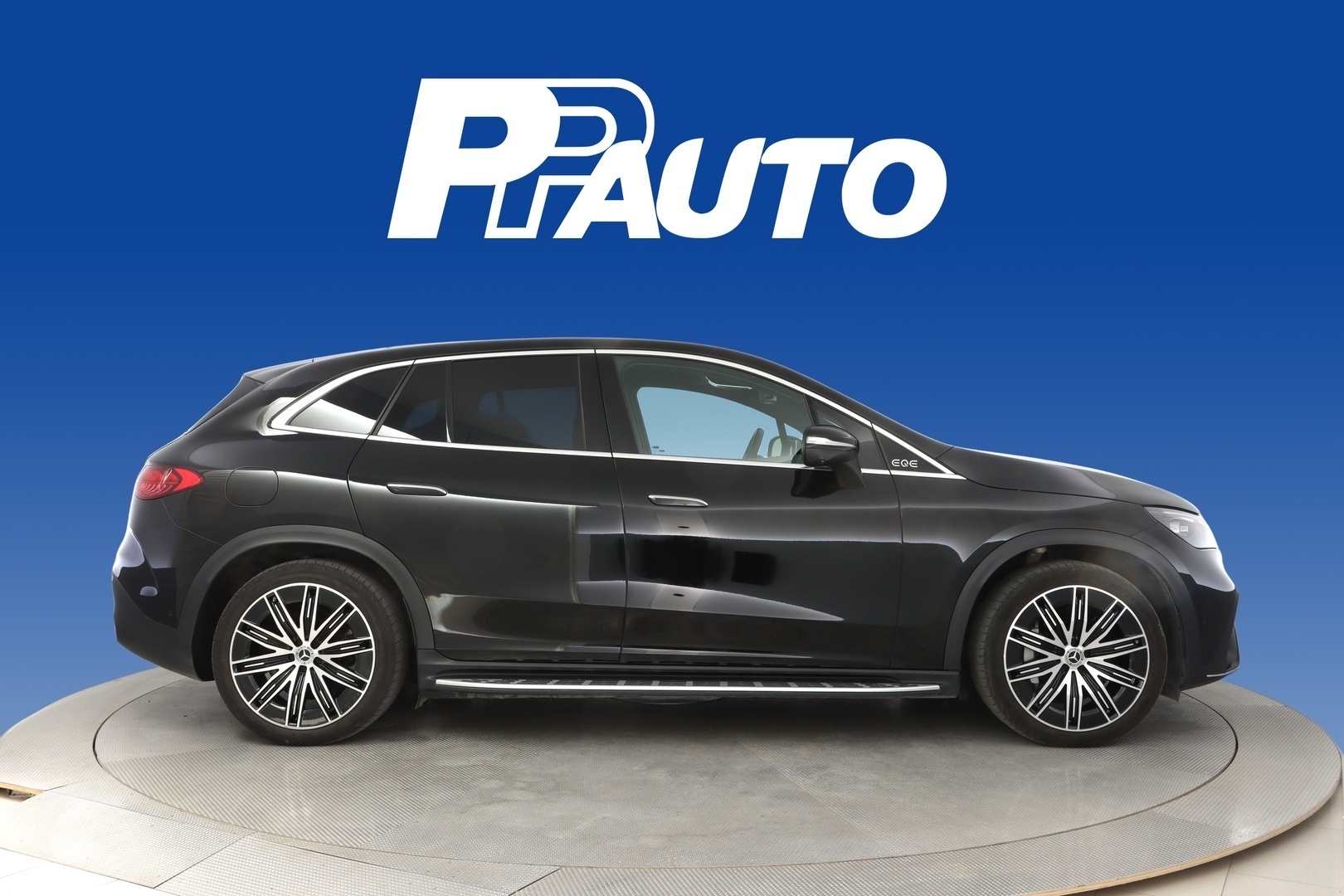 MERCEDES-BENZ EQE SUV 2023