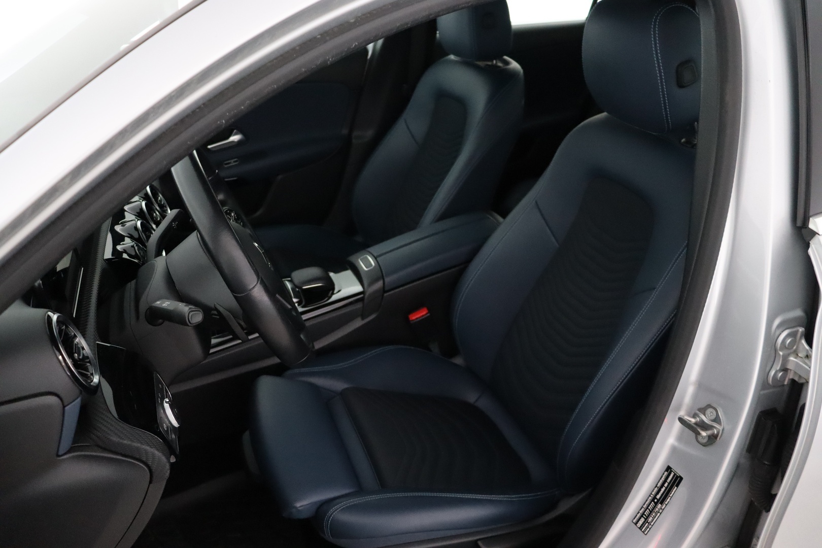 MERCEDES-BENZ A 2019