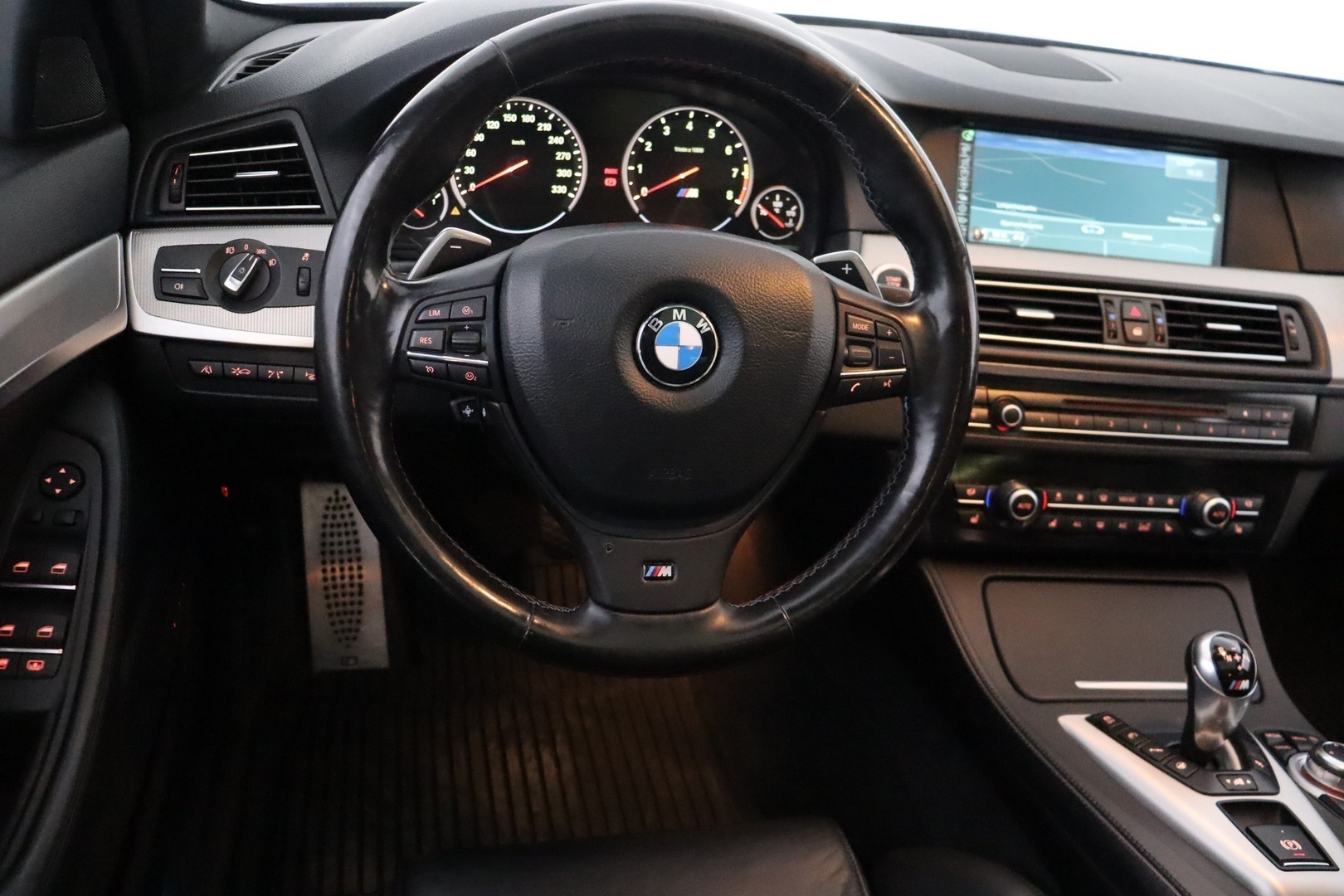 BMW M5 2012