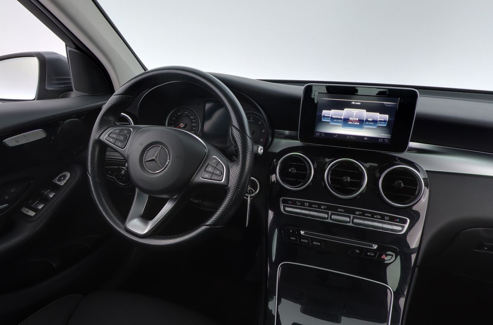 MERCEDES-BENZ GLC 2016