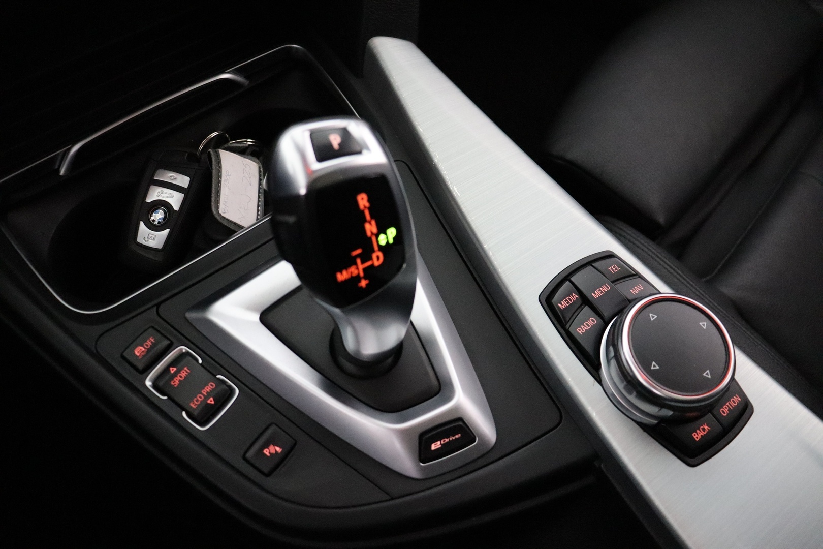 BMW 330 2017
