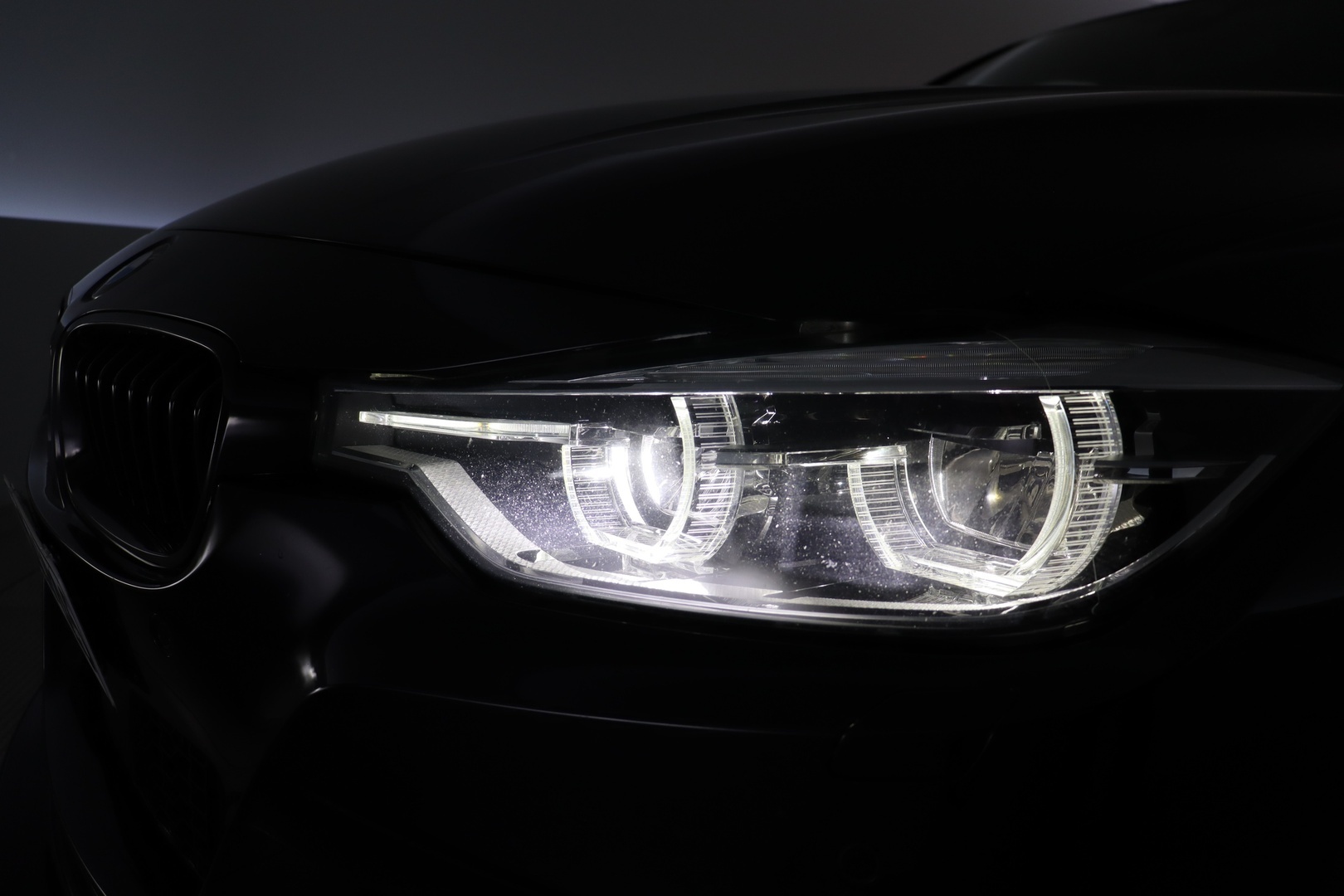 BMW 330 2017