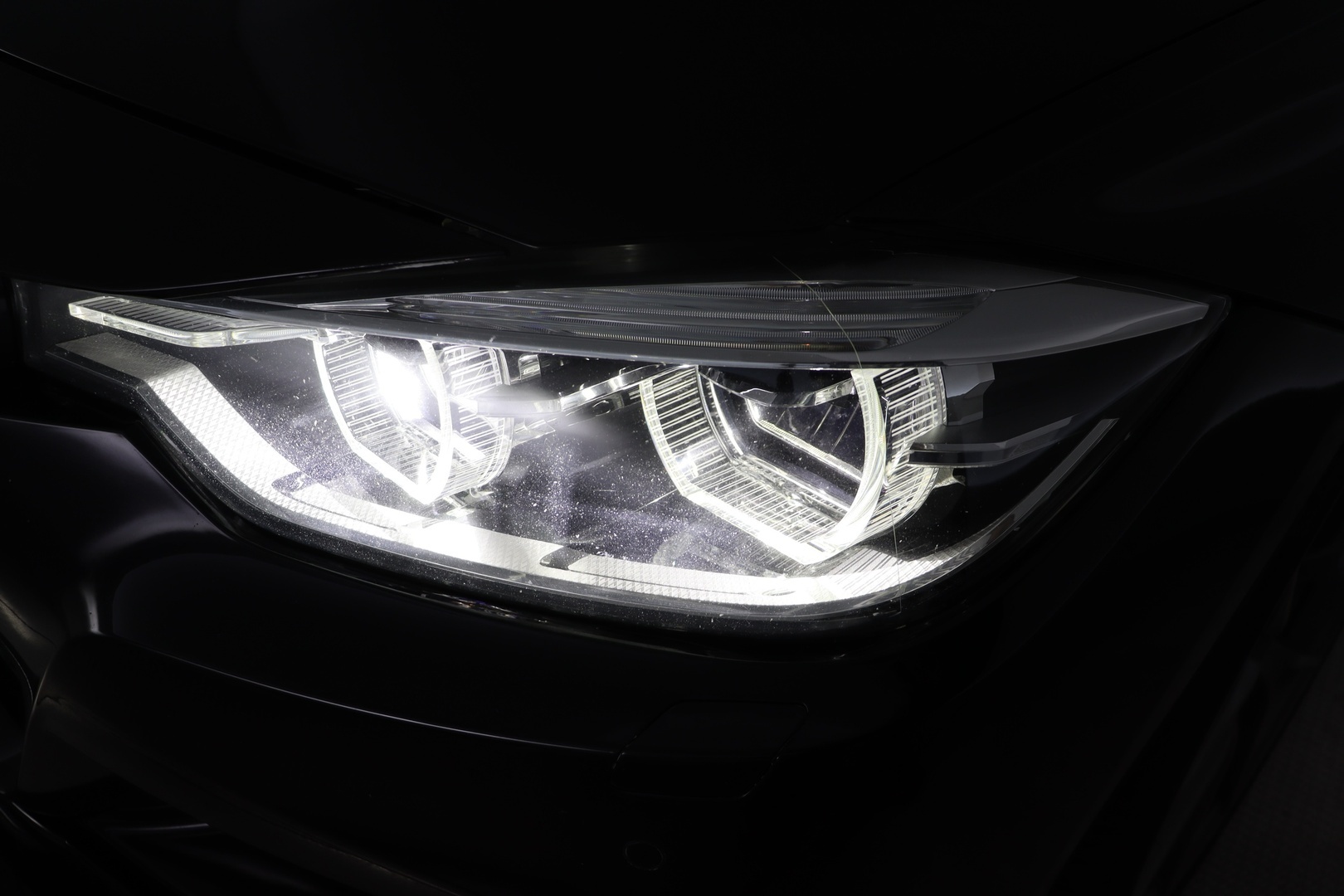 BMW 330 2017