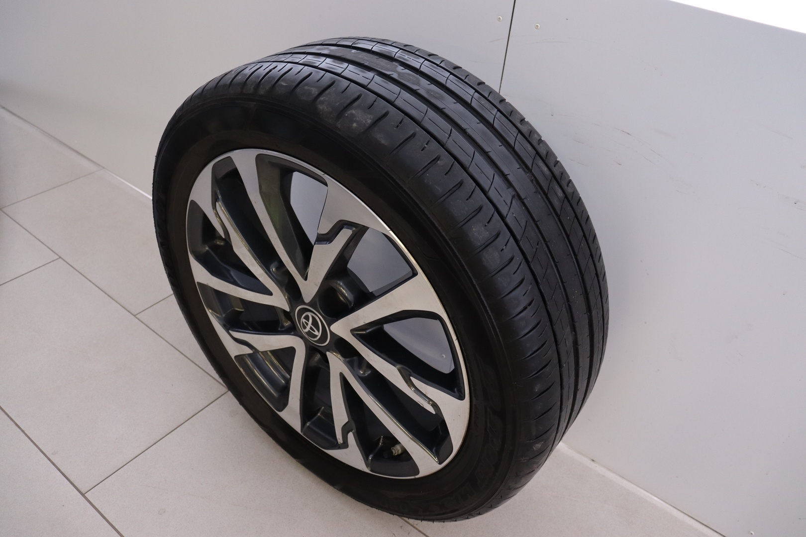 TOYOTA Corolla Cross 2024