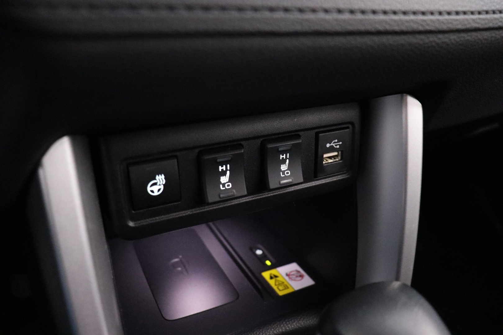 TOYOTA Corolla Cross 2024