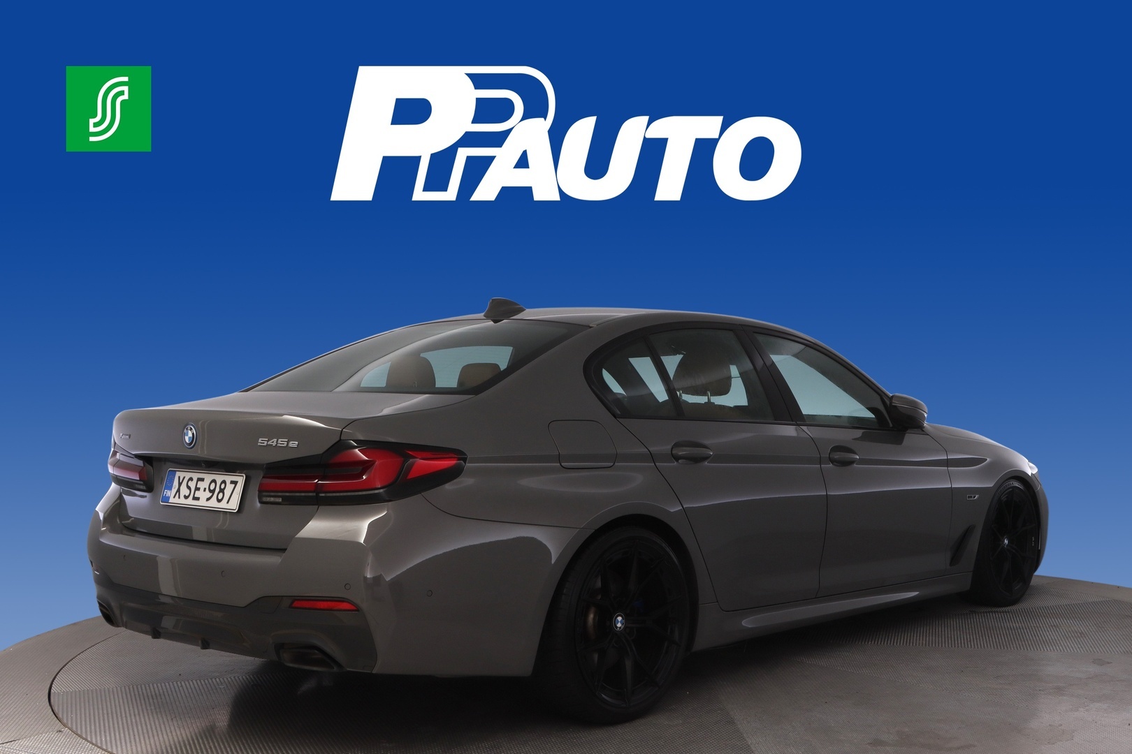 BMW 545 2022