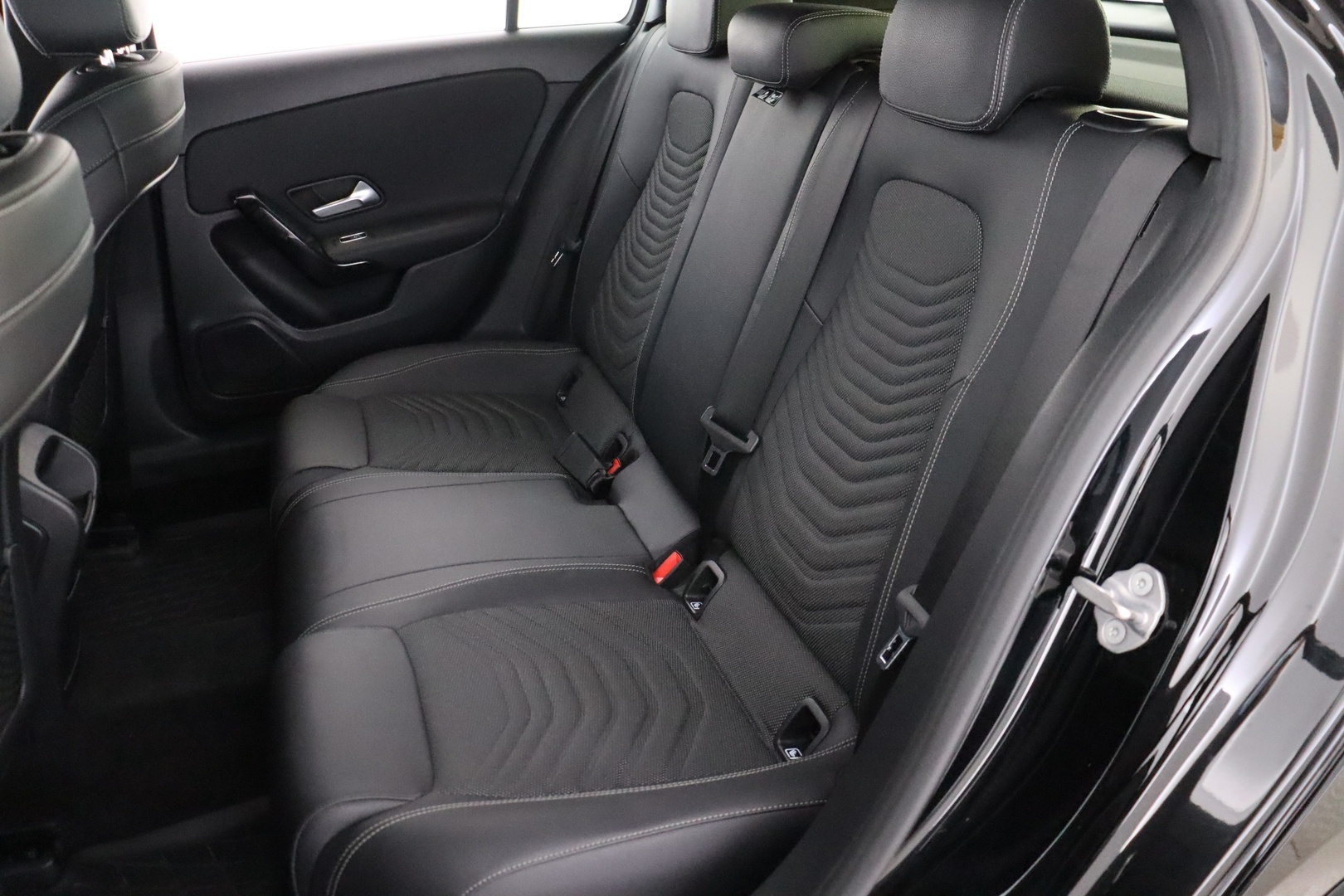 MERCEDES-BENZ A 2019