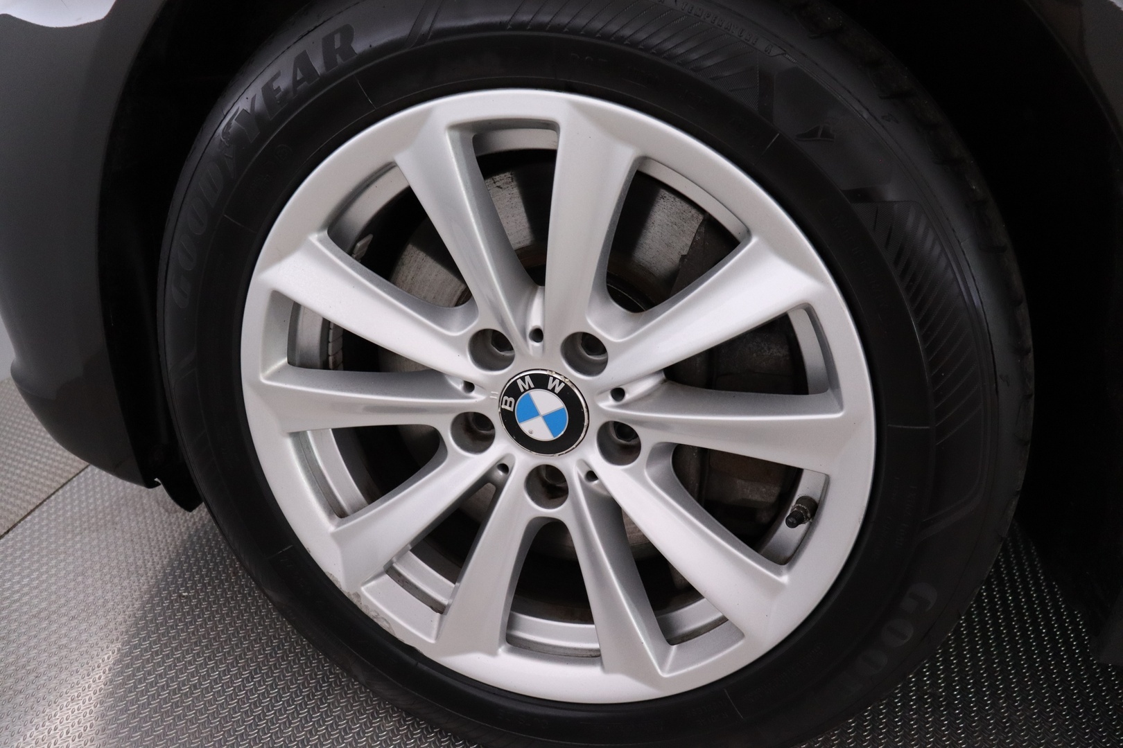 BMW 530 2015