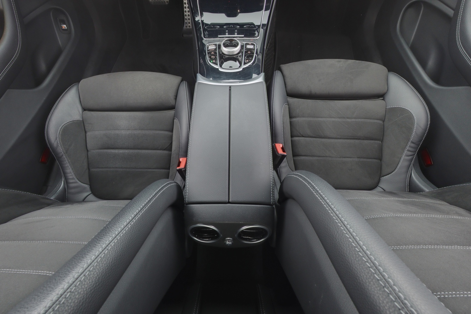 MERCEDES-BENZ C 2020