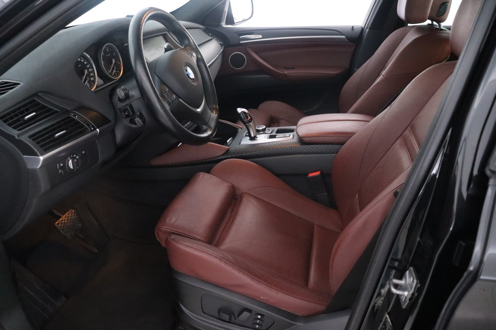 BMW X6 2011