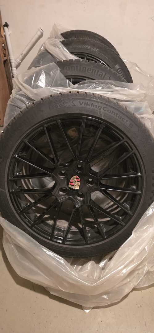 PORSCHE Taycan 2022