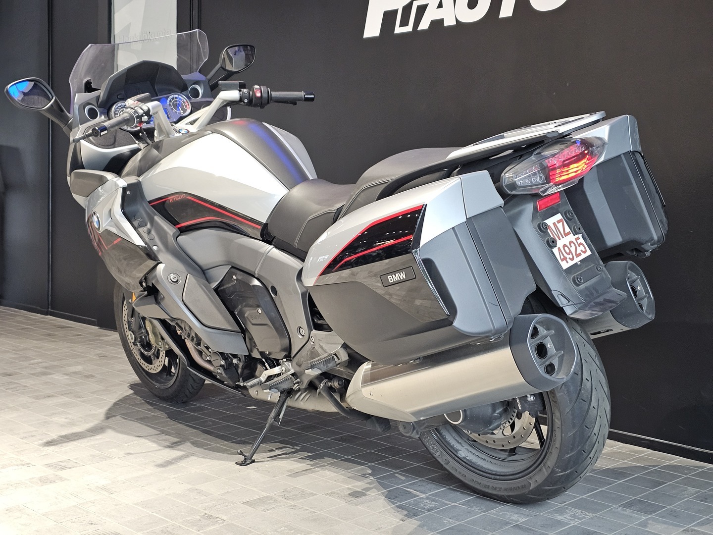BMW K 2019