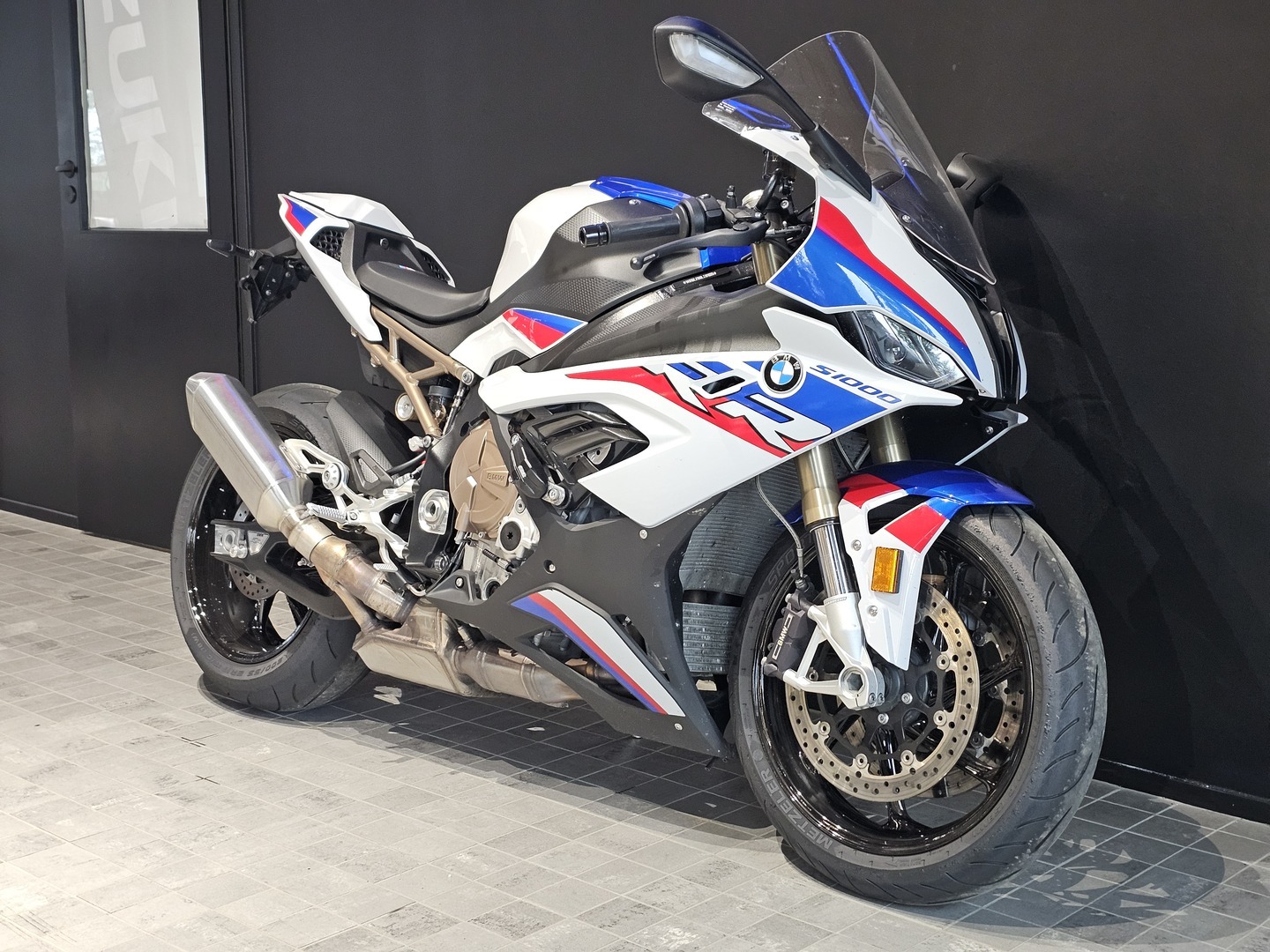 BMW S 2019