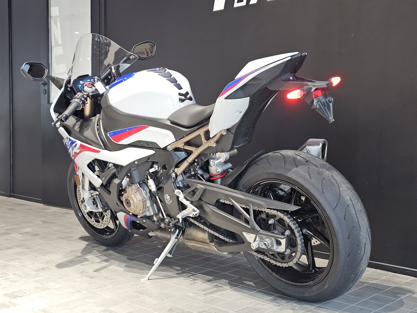 BMW S 2019