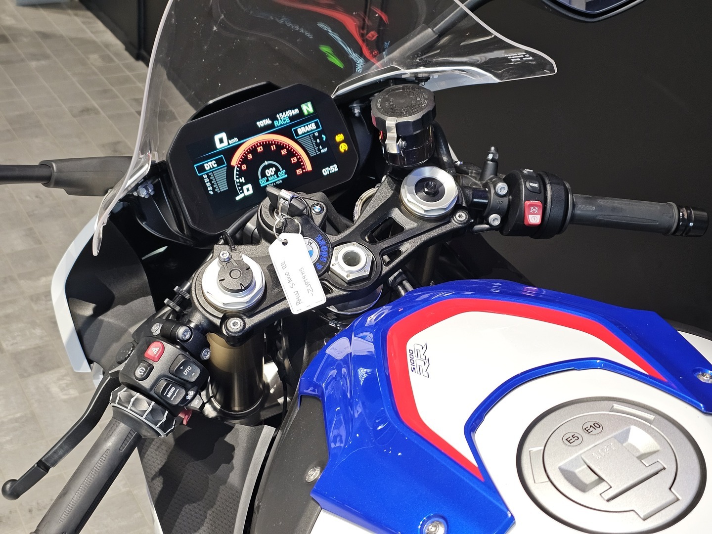 BMW S 2019