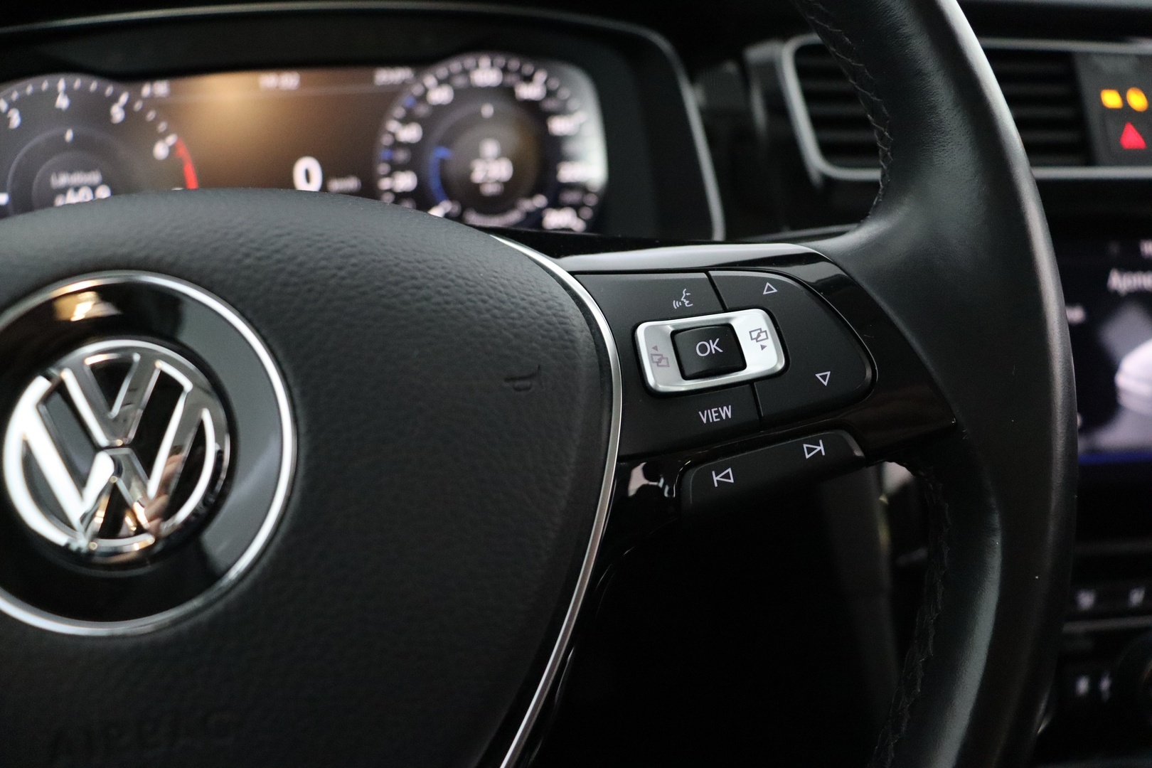 VOLKSWAGEN Golf 2020