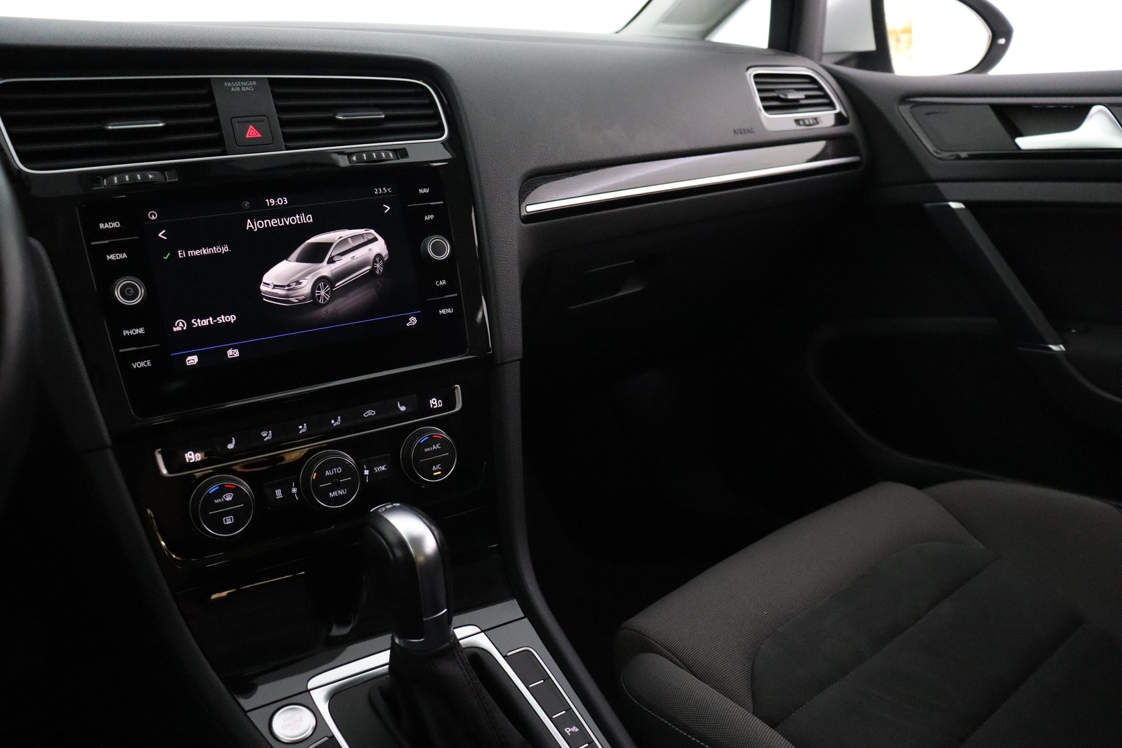 VOLKSWAGEN Golf 2020