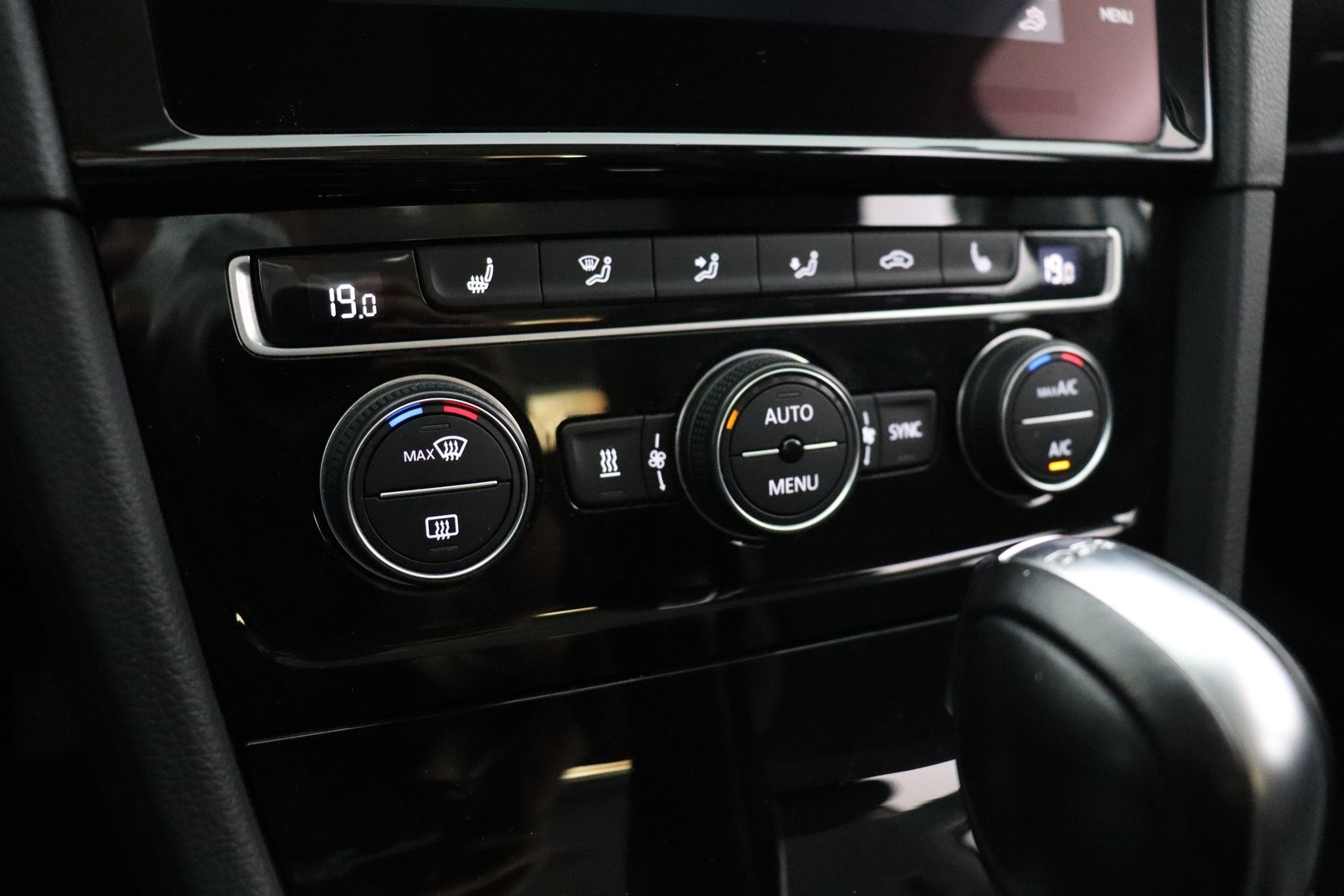 VOLKSWAGEN Golf 2020