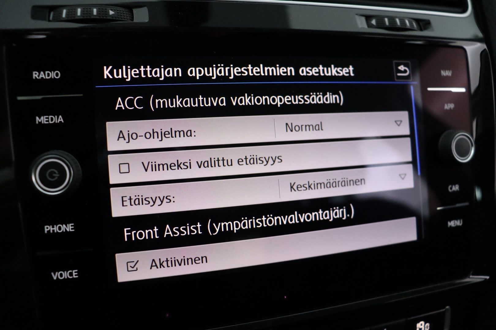 VOLKSWAGEN Golf 2020