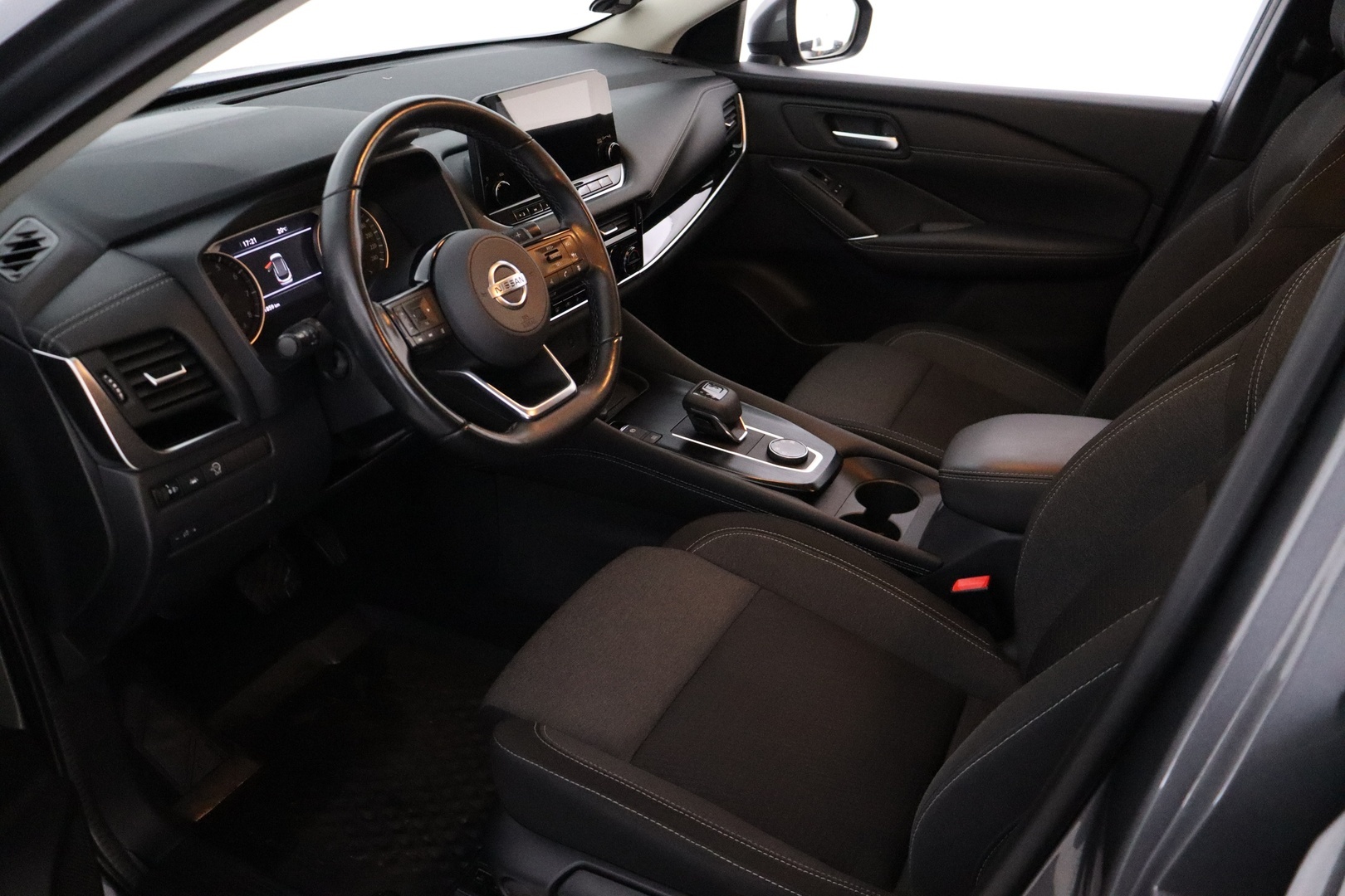 NISSAN Qashqai 2022