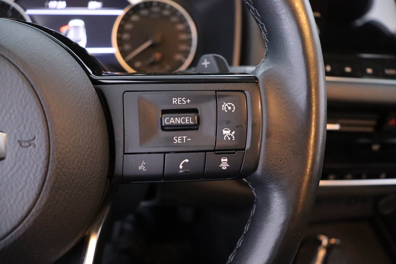 NISSAN Qashqai 2022