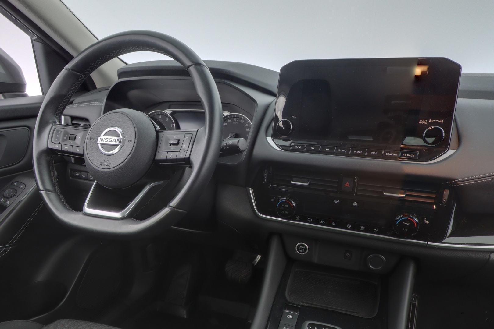 NISSAN Qashqai 2022