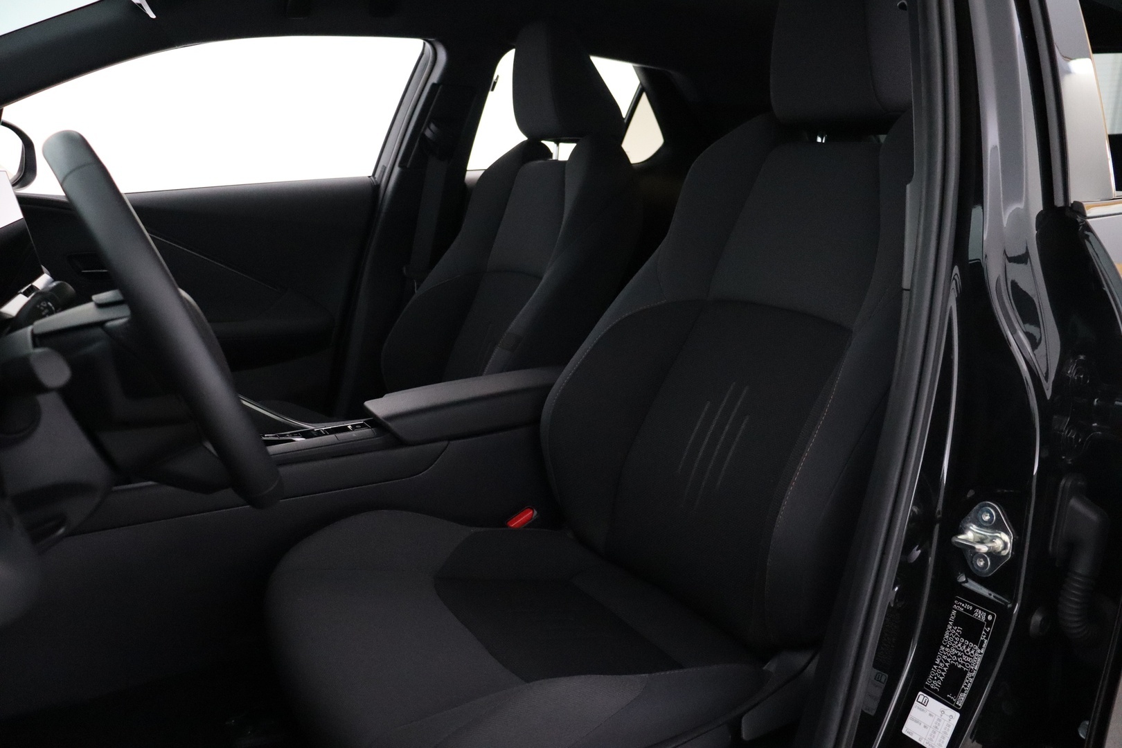 TOYOTA C-HR 2024