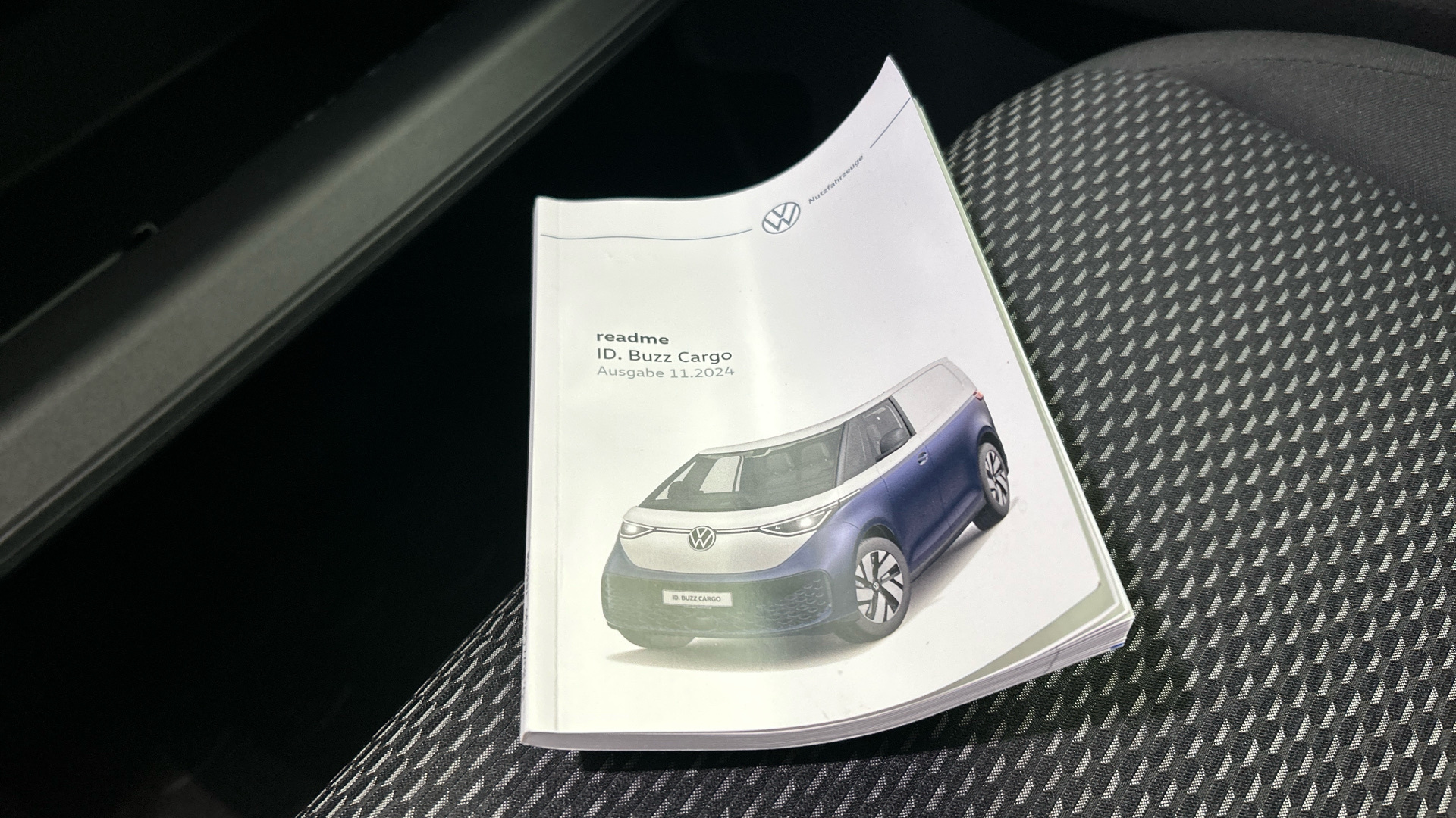 VOLKSWAGEN ID. Buzz Cargo 2025