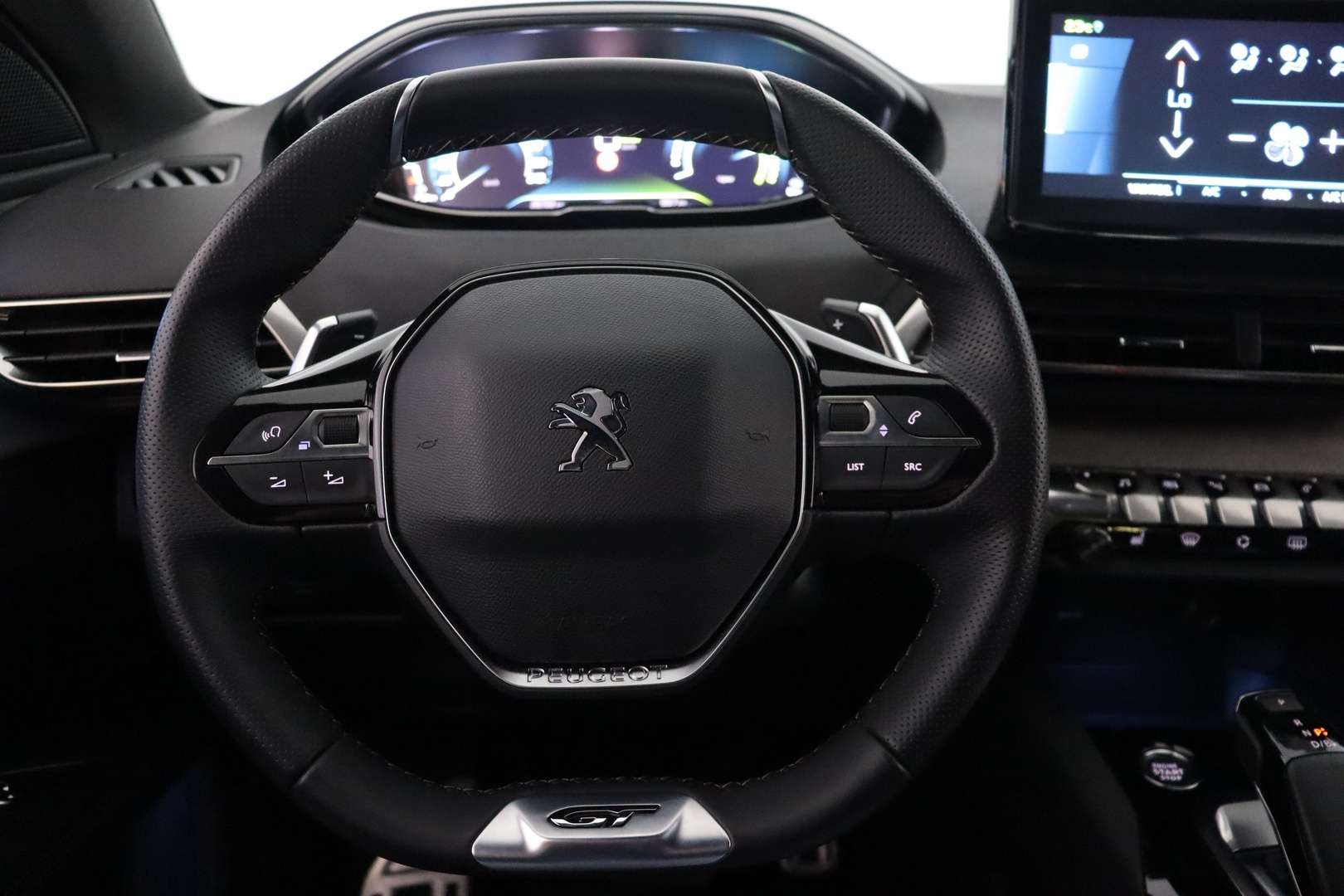 PEUGEOT 3008 2023