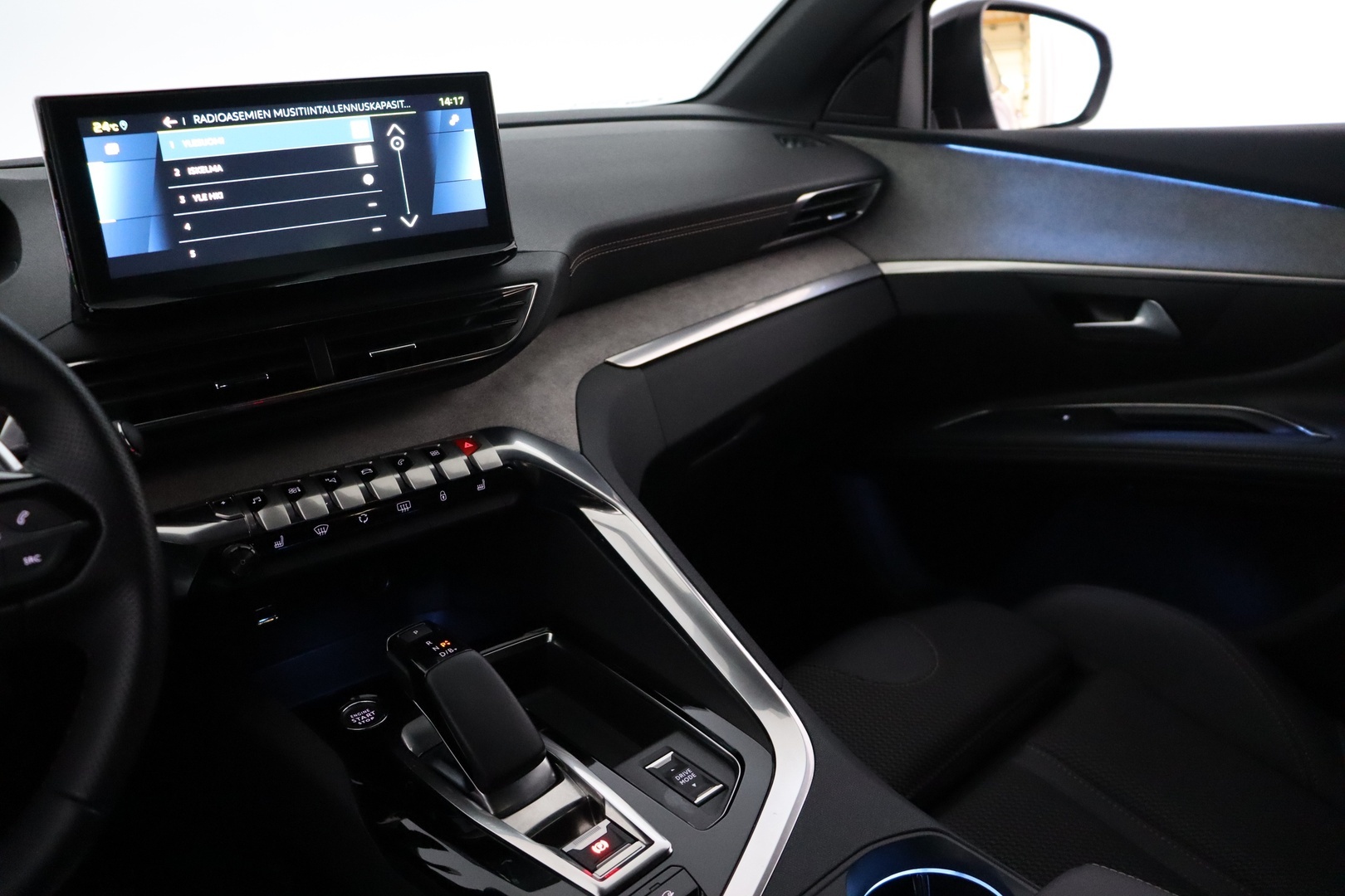 PEUGEOT 3008 2023