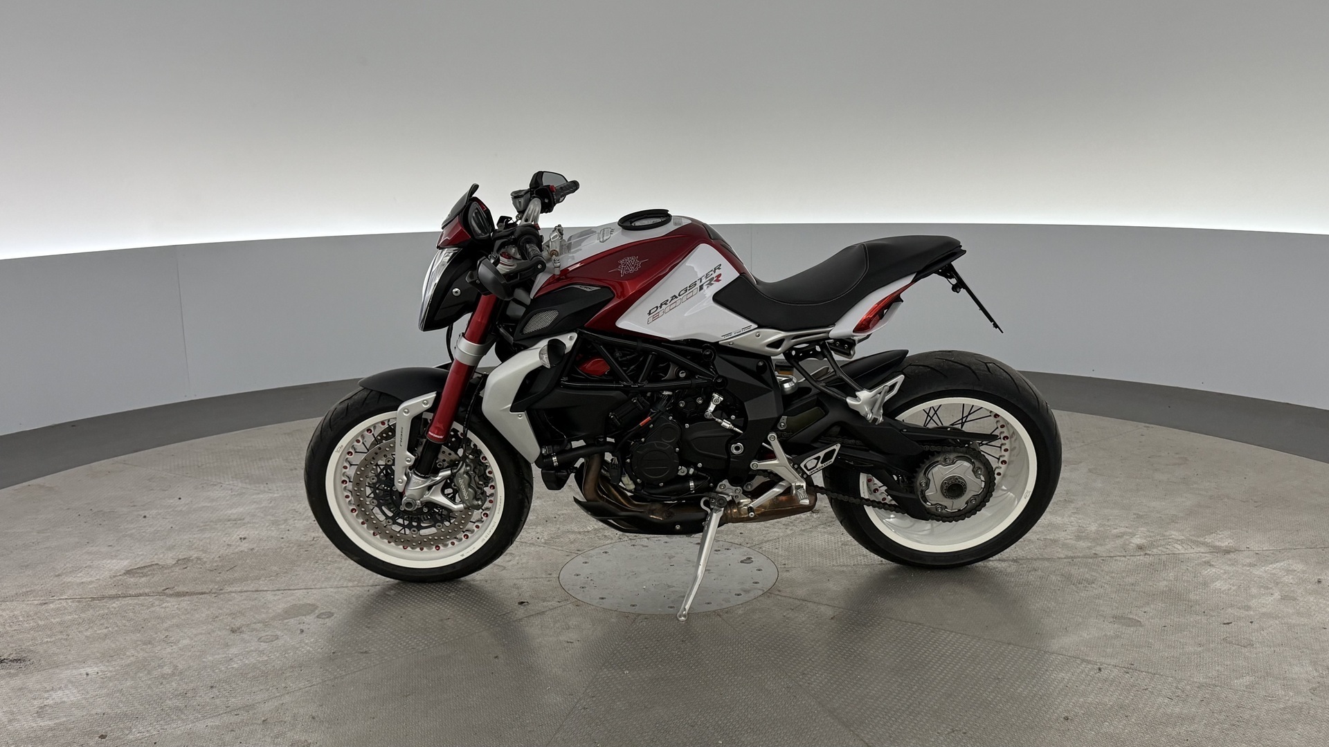 MV AGUSTA Brutale 2016