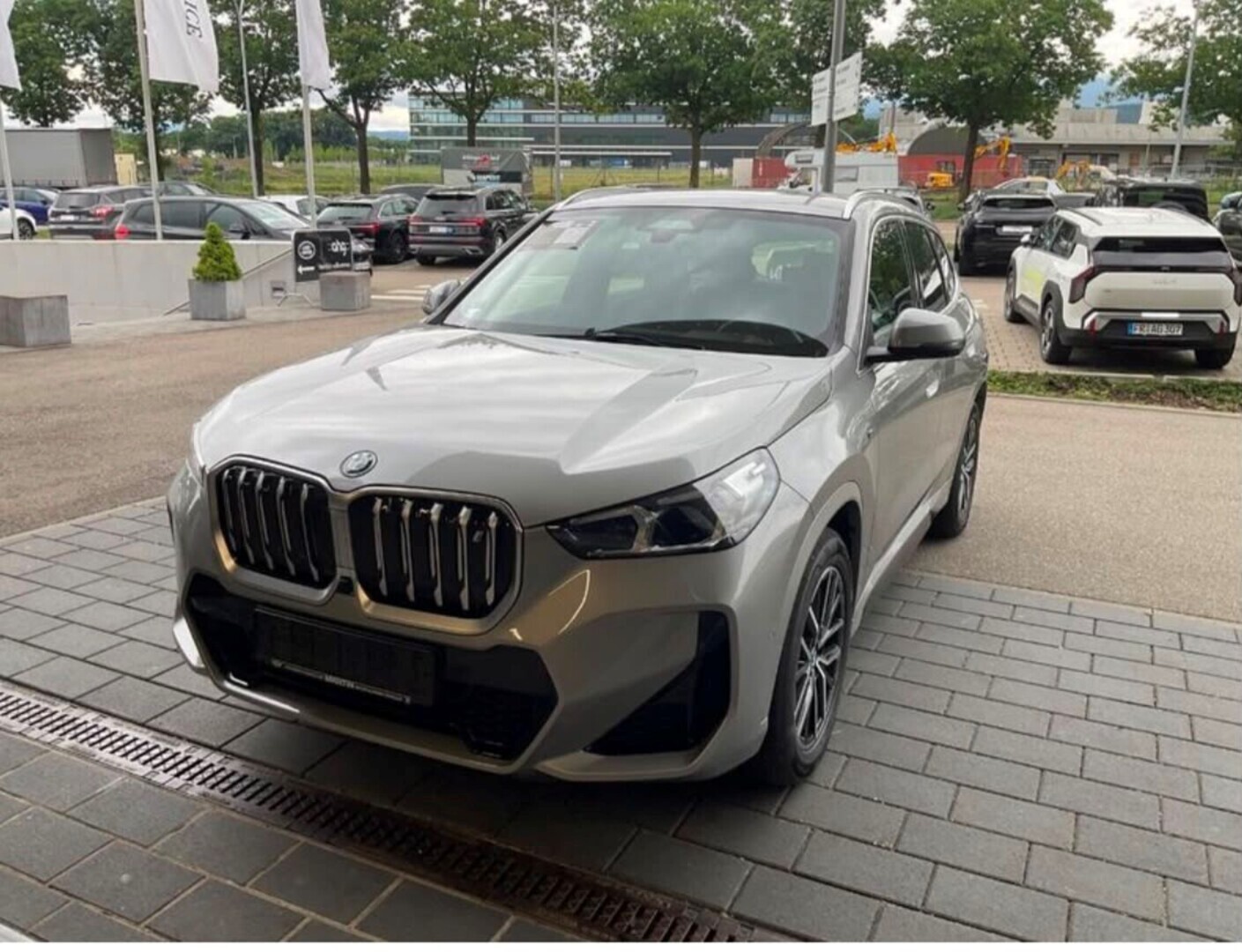 BMW iX1 2023
