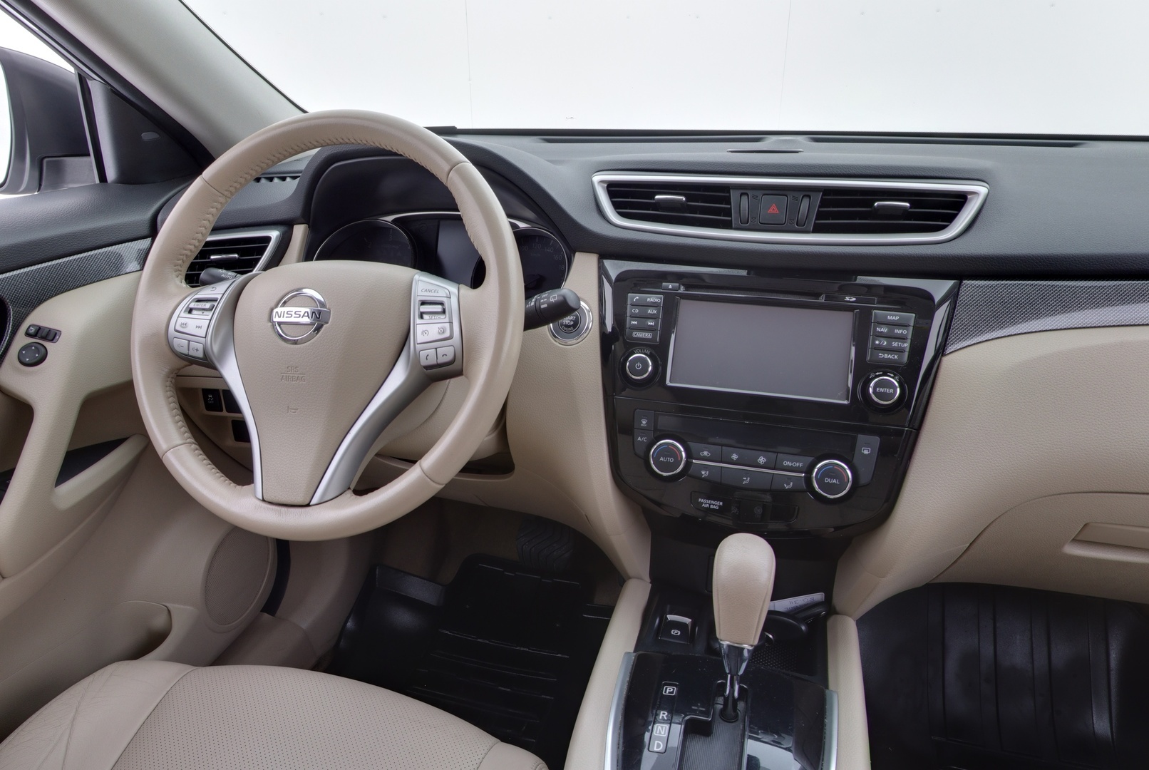 NISSAN X-Trail 2015