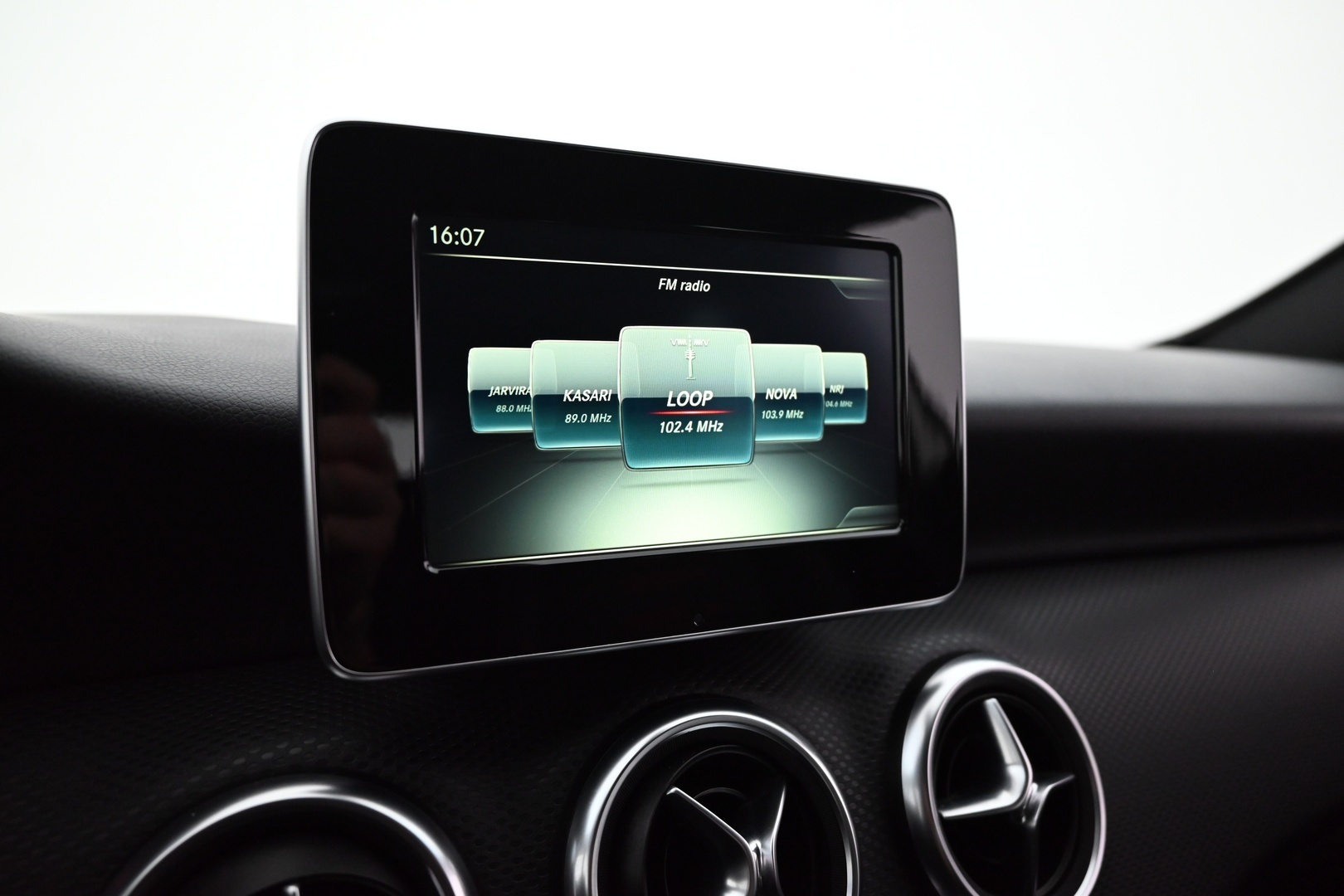 MERCEDES-BENZ A 2018