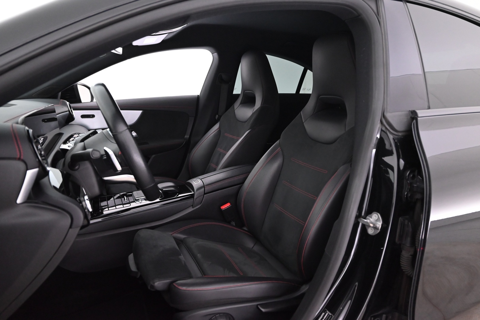 MERCEDES-BENZ CLA 2019