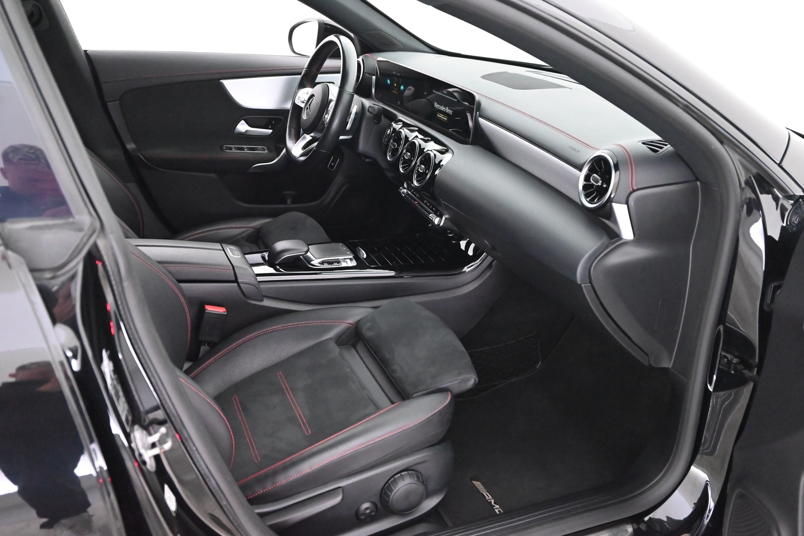 MERCEDES-BENZ CLA 2019