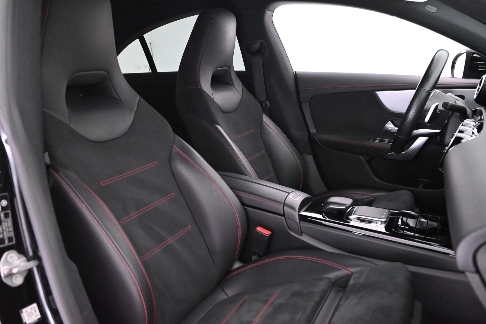 MERCEDES-BENZ CLA 2019