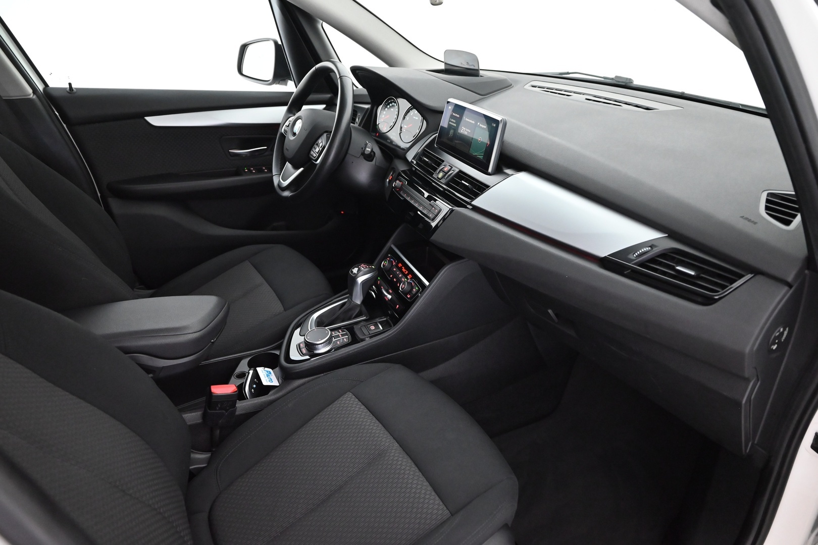 BMW 225 2019
