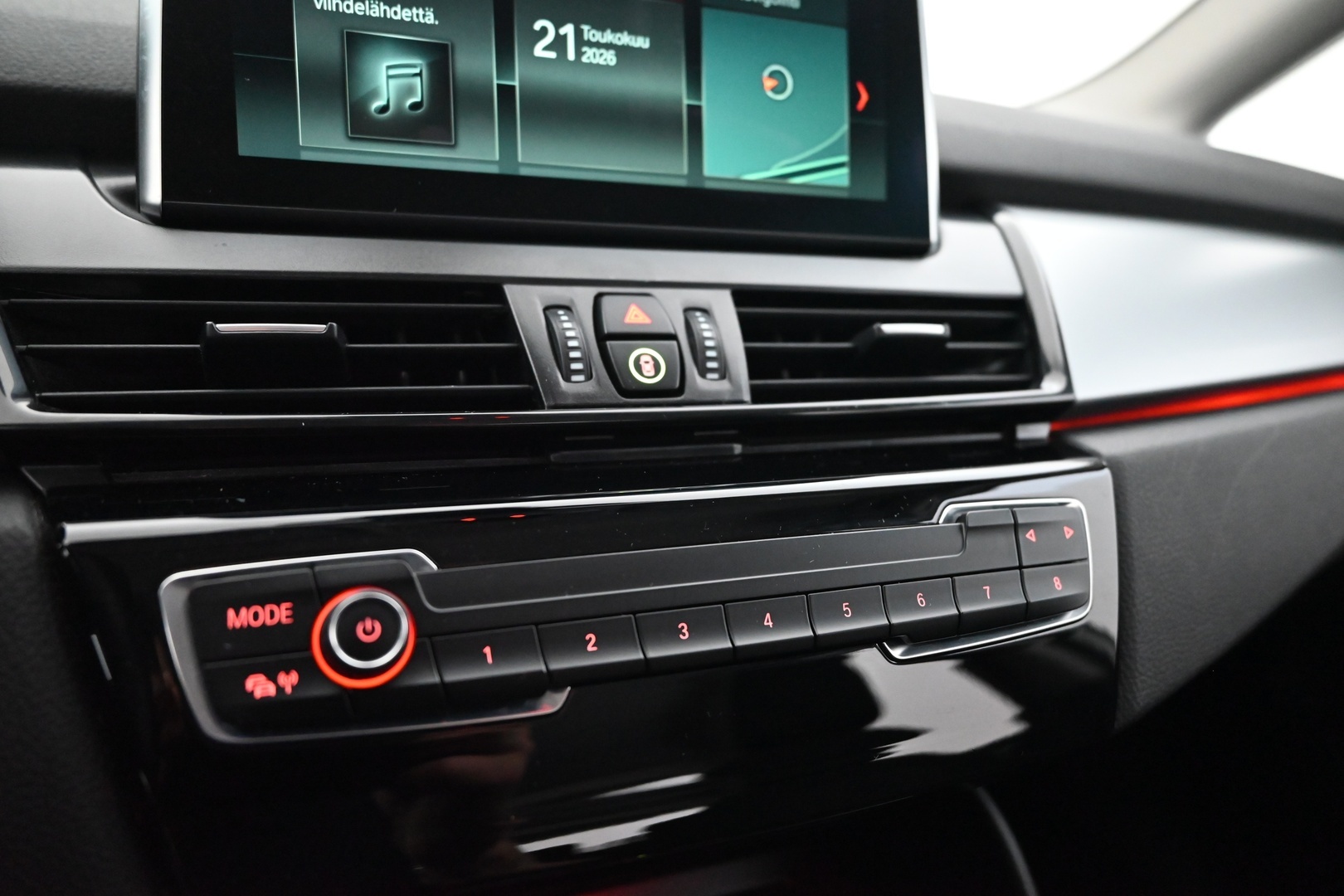 BMW 225 2019