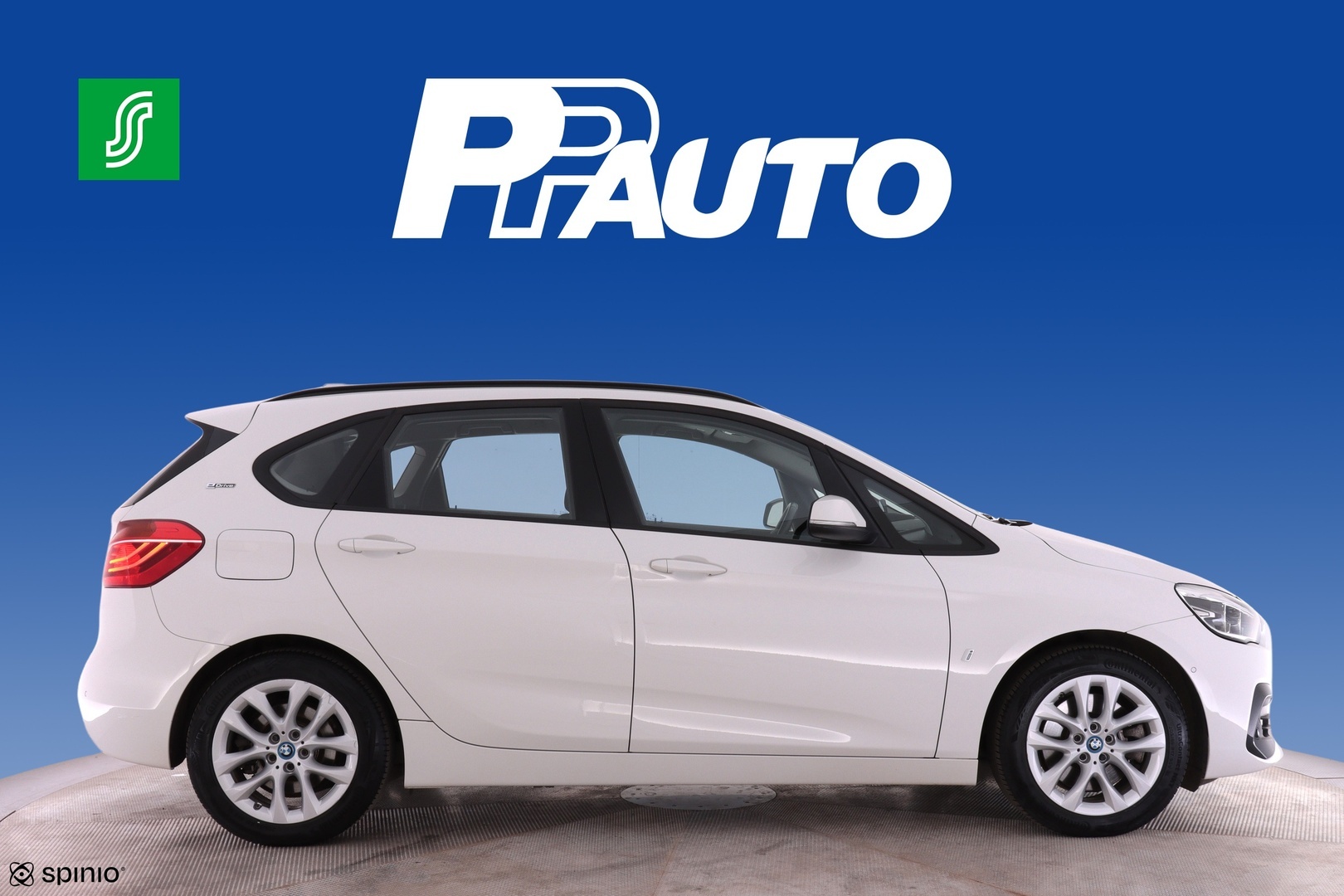 BMW 225 2019