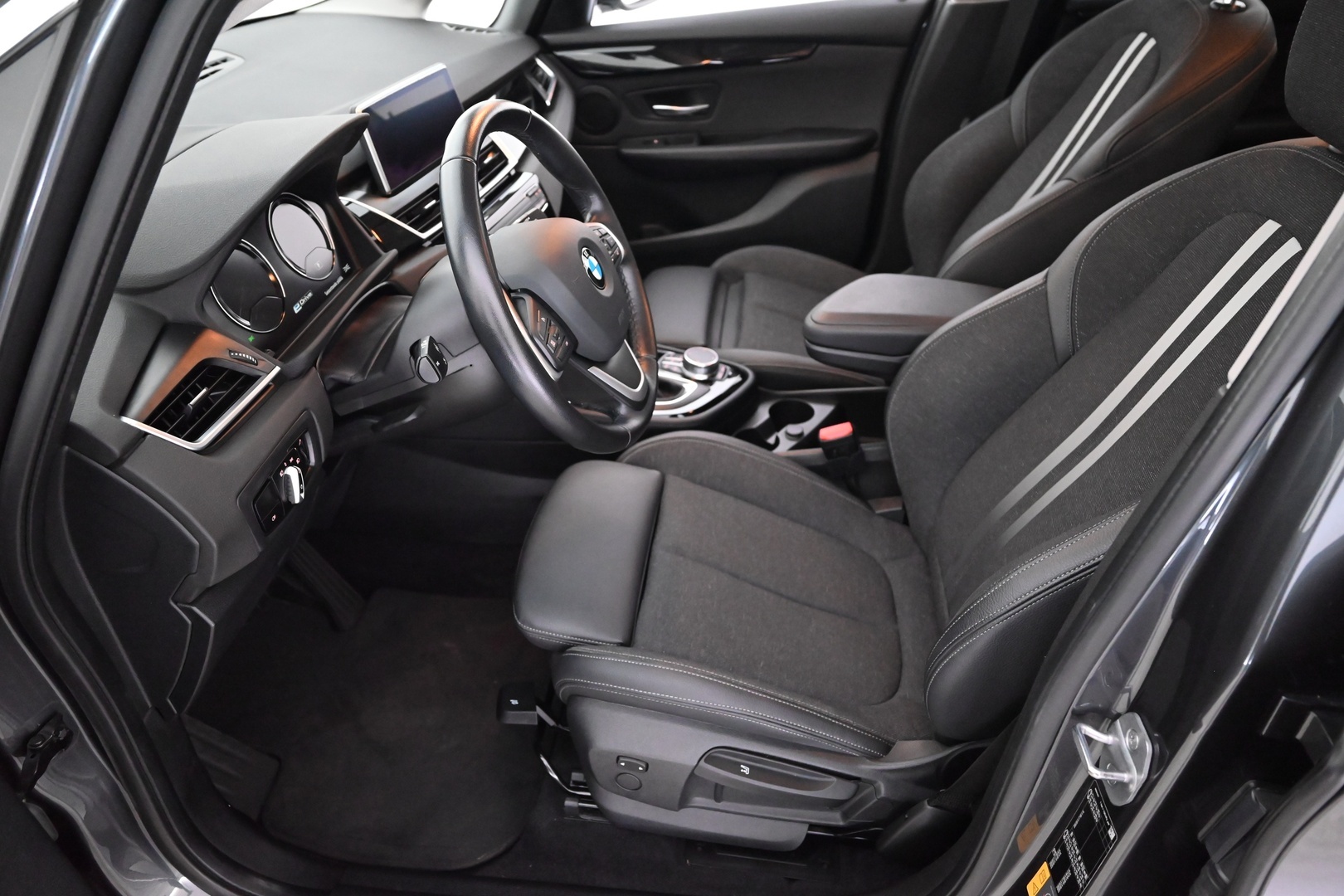 BMW 225 2019