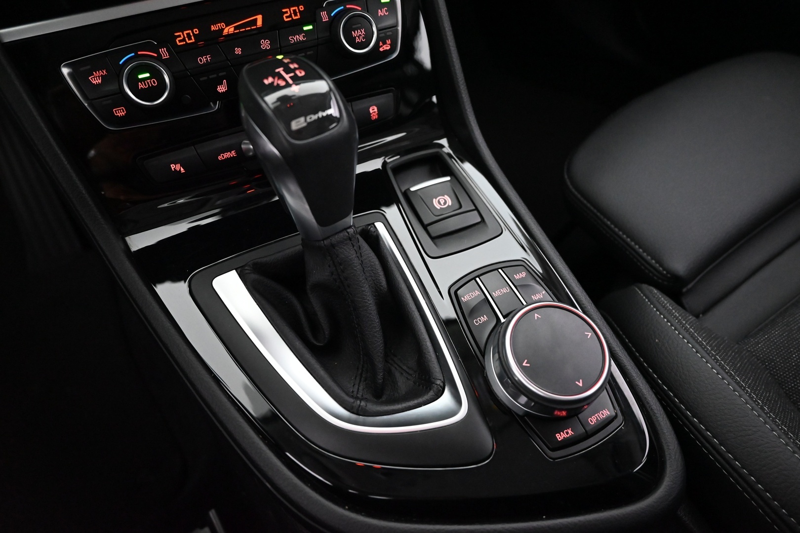 BMW 225 2019
