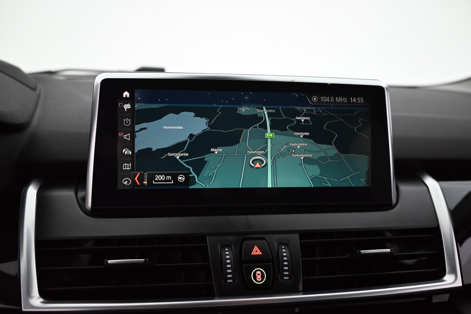 BMW 225 2019
