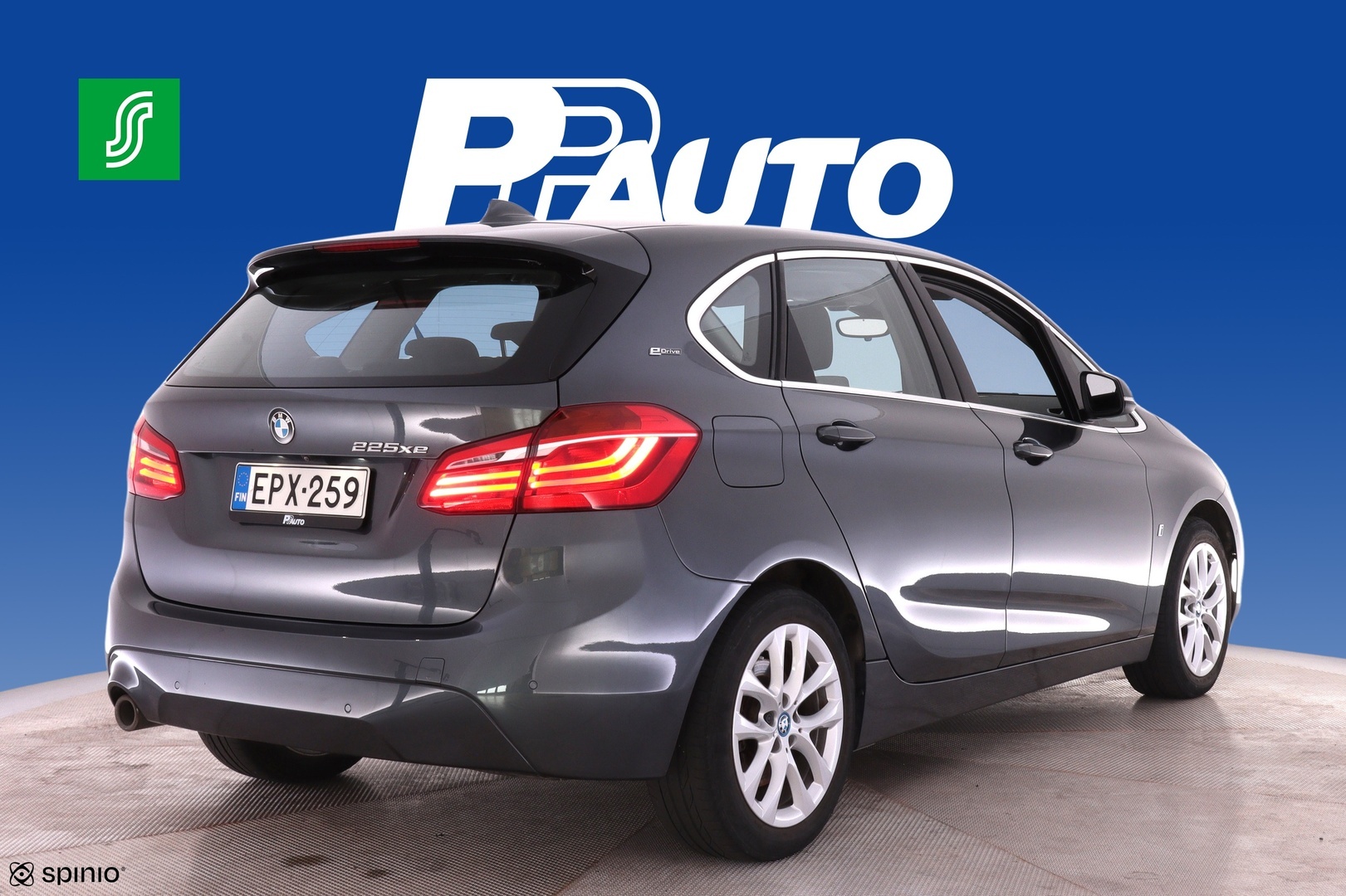 BMW 225 2019