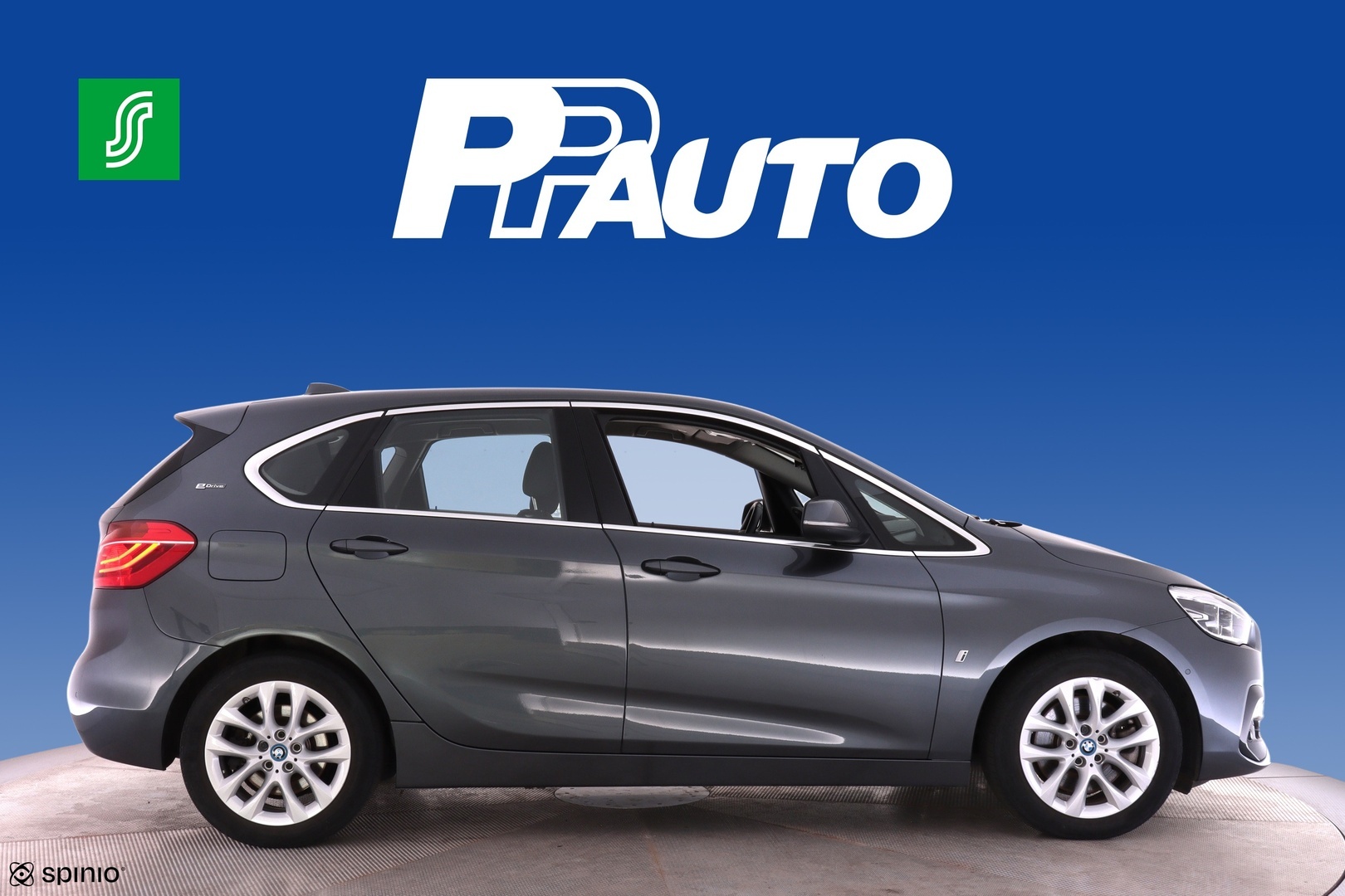 BMW 225 2019