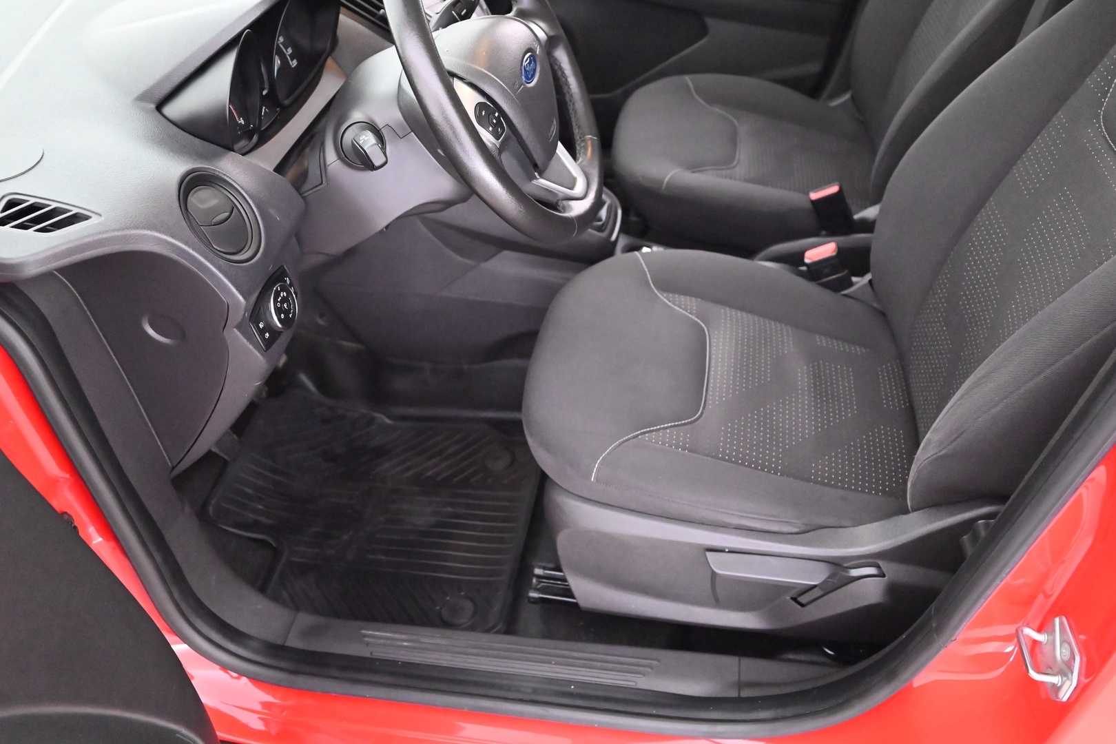 FORD Transit Courier 2020