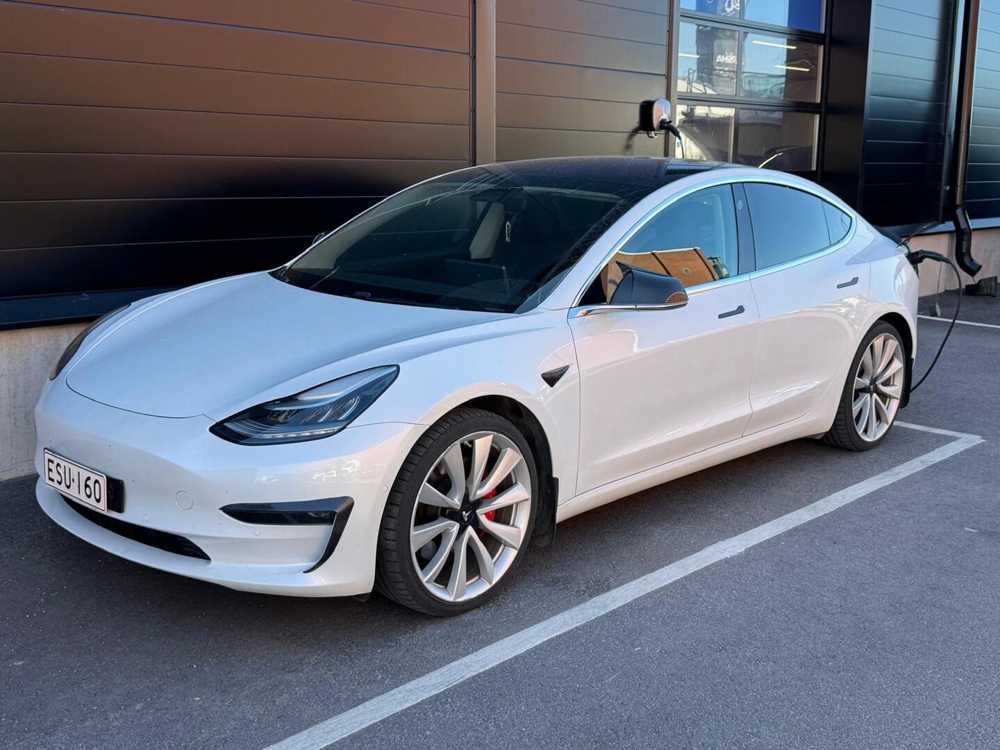 TESLA Model 3 2019