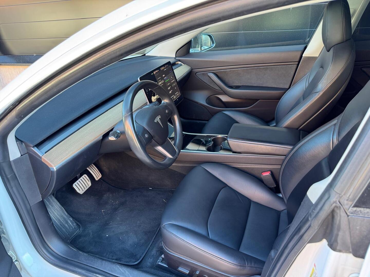TESLA Model 3 2019